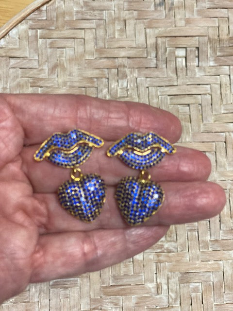Love & Kisses Earrings