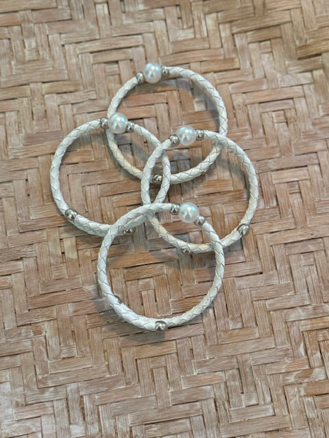 Colored Bangles with Pearl