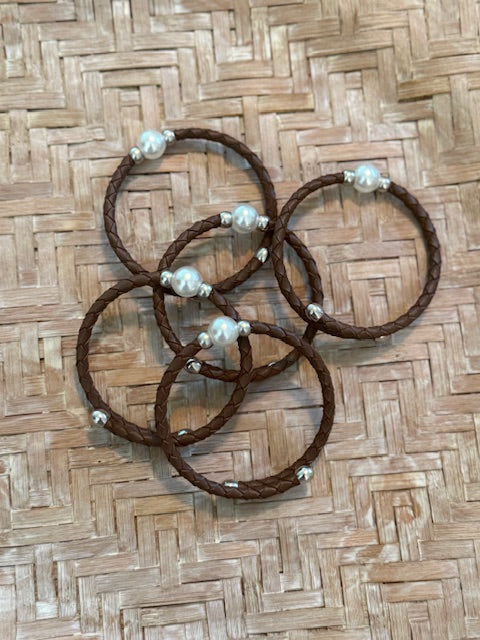 Colored Bangles with Pearl